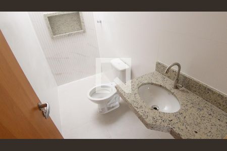 Casa à venda com 75m², 2 quartos e 1 vagaBanheiro