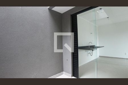 Casa à venda com 75m², 2 quartos e 1 vagaÁrea de Serviço