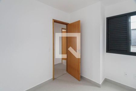 Casa de condomínio à venda com 75m², 2 quartos e 1 vagaQuarto