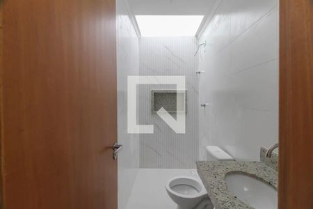 Casa de condomínio à venda com 75m², 2 quartos e 1 vagaBanheiro da Suíte