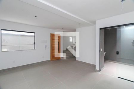 Sala/Cozinha de casa de condomínio à venda com 2 quartos, 75m² em Parque São Lucas, São Paulo