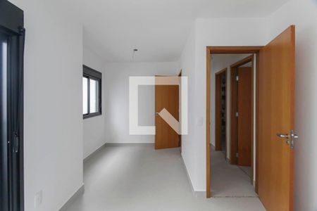 Casa de condomínio à venda com 75m², 2 quartos e 1 vagaSuite