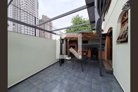 Casa à venda com 207m², 3 quartos e 5 vagasQuintal