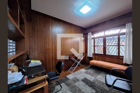 Casa à venda com 207m², 3 quartos e 5 vagasEscritório