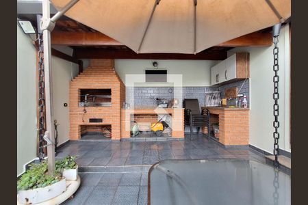 Casa à venda com 207m², 3 quartos e 5 vagasQuintal