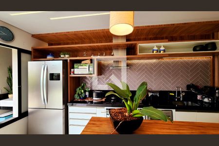 Casa à venda com 250m², 4 quartos e 4 vagasCozinha