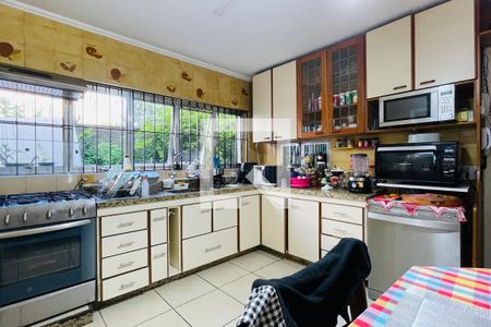 Casa à venda com 330m², 3 quartos e 6 vagasCozinha