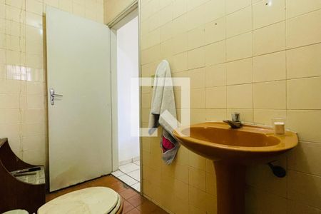 Casa à venda com 330m², 3 quartos e 6 vagasBanheiro 1