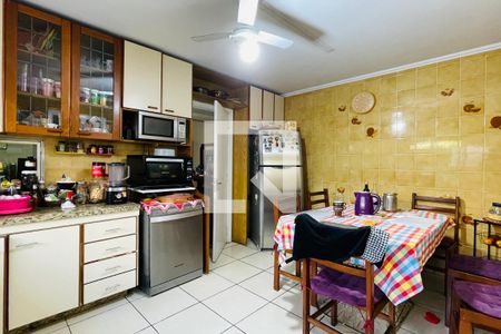 Casa à venda com 330m², 3 quartos e 6 vagasCozinha