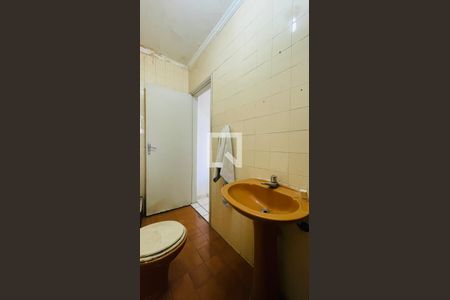 Casa à venda com 330m², 3 quartos e 6 vagasBanheiro 1