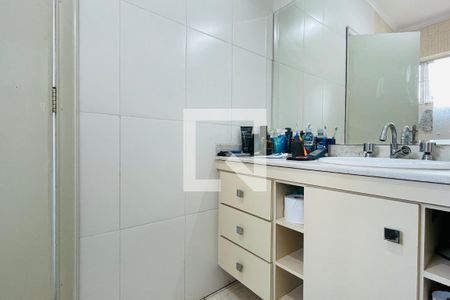 Casa à venda com 330m², 3 quartos e 6 vagasBanheiro da Suíte