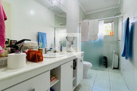 Casa à venda com 330m², 3 quartos e 6 vagasBanheiro 2