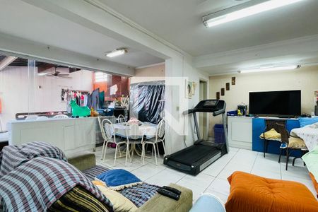 Casa à venda com 330m², 3 quartos e 6 vagasEdícula