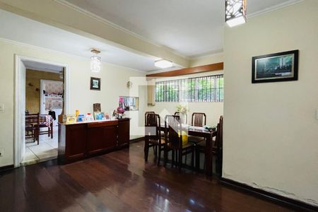 Casa à venda com 330m², 3 quartos e 6 vagasSala de Jantar