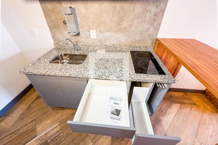 Studio para alugar com 27m², 1 quarto e sem vaga Studio para alugar com 27m², 1 quarto e sem vagaCozinha