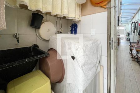 Casa à venda com 200m², 2 quartos e 2 vagasÁrea de Serviço