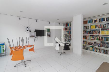 Apartamento à venda com 56m², 2 quartos e 1 vaga Apartamento à venda com 56m², 2 quartos e 1 vagaÁrea comum - Salão de festas