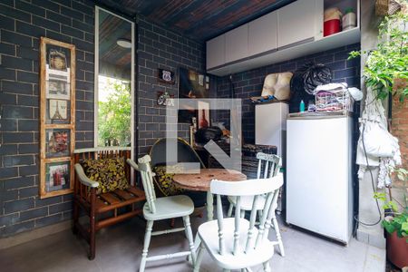 Casa à venda com 190m², 3 quartos e 2 vagasQuintal