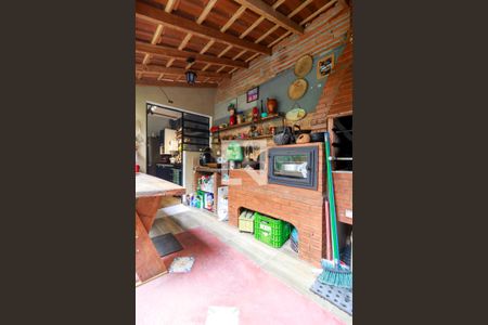 Casa à venda com 190m², 3 quartos e 2 vagasQuintal