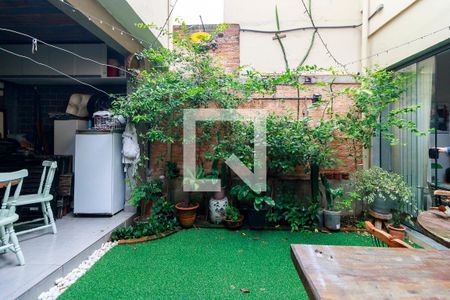 Casa à venda com 190m², 3 quartos e 2 vagasQuintal