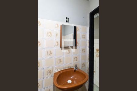 Casa para alugar com 51m², 2 quartos e sem vagaBanheiro