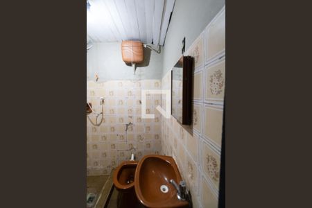 Casa para alugar com 51m², 2 quartos e sem vagaBanheiro