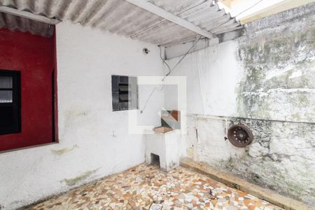 Casa para alugar com 51m², 2 quartos e sem vagaQuintal