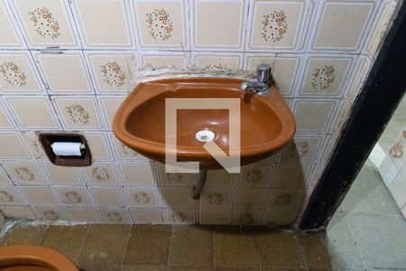 Casa para alugar com 51m², 2 quartos e sem vagaBanheiro