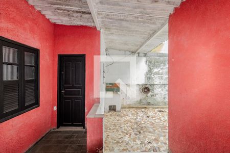 Casa para alugar com 51m², 2 quartos e sem vagaQuintal