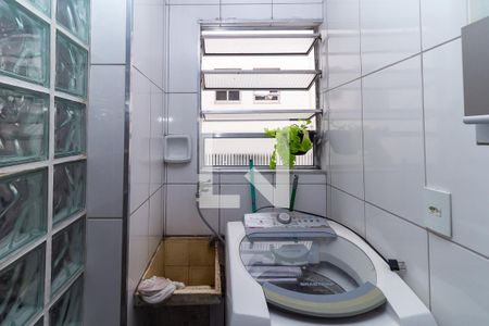 Apartamento à venda com 46m², 2 quartos e 1 vaga Apartamento à venda com 46m², 2 quartos e 1 vagaÁrea de Serviço