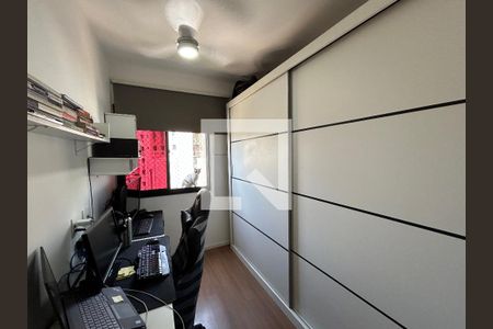 Apartamento à venda com 65m², 3 quartos e 1 vagaQuarto 2