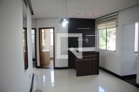 Sala de apartamento para alugar com 3 quartos, 107m² em Santa Cruz Industrial, Contagem