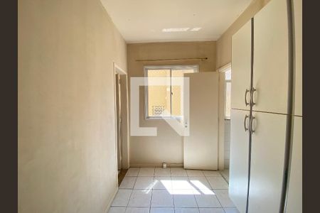 Apartamento à venda com 120m², 4 quartos e 2 vagasQuarto de Serviço