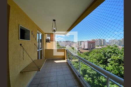 Apartamento à venda com 120m², 4 quartos e 2 vagasVaranda dos quartos 