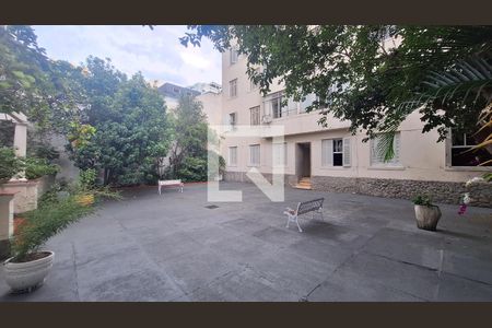 Apartamento à venda com 86m², 2 quartos e sem vagaÁrea comum