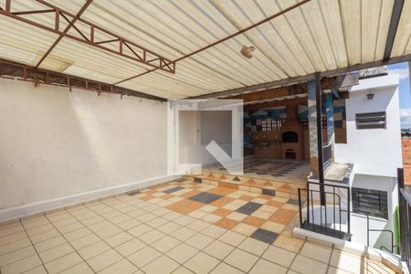 Casa à venda com 275m², 3 quartos e 3 vagasÁrea comum - Churrasqueira