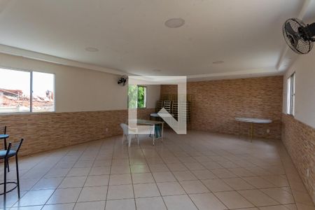 Apartamento para alugar com 48m², 2 quartos e 1 vagaÁrea comum - Salão de festas
