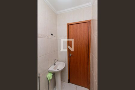 Casa à venda com 168m², 3 quartos e 4 vagas Casa à venda com 168m², 3 quartos e 4 vagasBanheiro