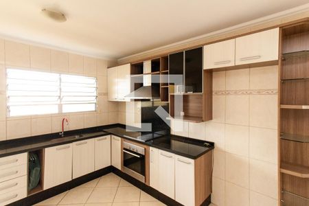 Casa à venda com 168m², 3 quartos e 4 vagas Casa à venda com 168m², 3 quartos e 4 vagasCozinha