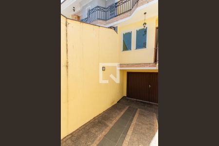 Casa à venda com 168m², 3 quartos e 4 vagas Casa à venda com 168m², 3 quartos e 4 vagasGaragem