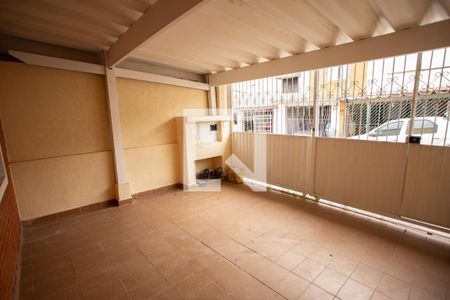 Casa à venda com 150m², 3 quartos e 2 vagasVARANDA