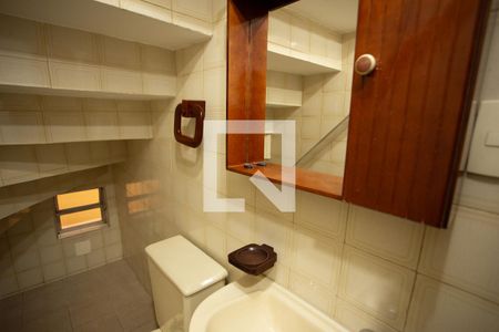 Casa à venda com 150m², 3 quartos e 2 vagasLAVABO