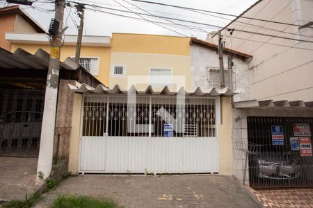 Casa à venda com 150m², 3 quartos e 2 vagasFACHADA