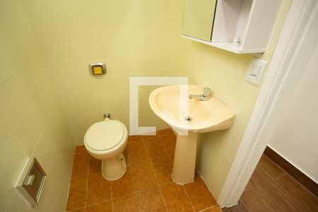 Casa à venda com 150m², 3 quartos e 2 vagasBANHEIRO