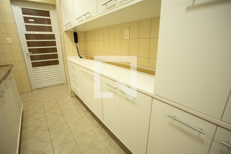 Casa à venda com 150m², 3 quartos e 2 vagasCOZINHA
