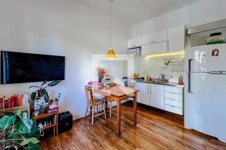 Sala e Cozinha de apartamento para alugar com 1 quarto, 56m² em Vila Mariana, São Paulo