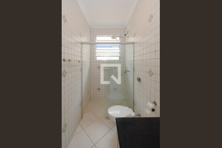Casa à venda com 177m², 3 quartos e 6 vagasBanheiro da Suíte