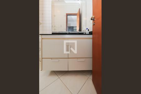 Casa à venda com 177m², 3 quartos e 6 vagasBanheiro da Suíte