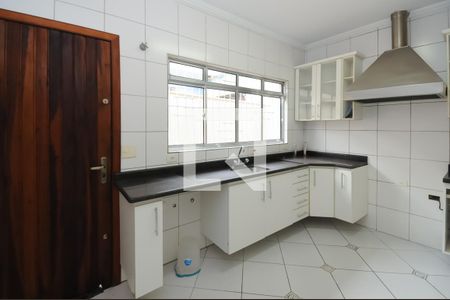 Casa à venda com 177m², 3 quartos e 6 vagasCozinha - Armários
