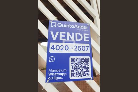 Casa à venda com 177m², 3 quartos e 6 vagasplaquinha